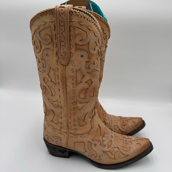 Lane Robin style tan Leather Western Cowboy Boots with Intricate Stitching - Picture 1 of 8